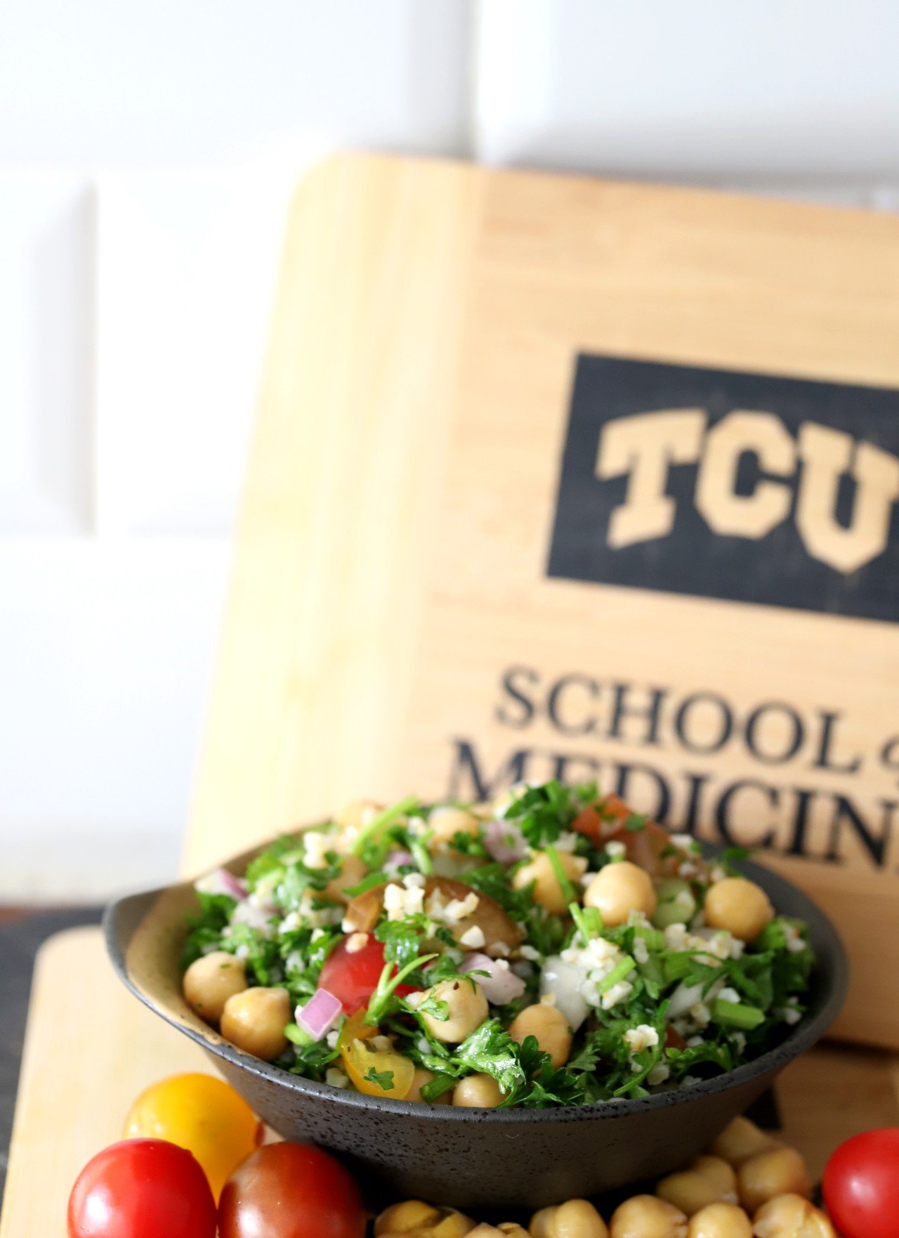 tabouleh chickpea salad